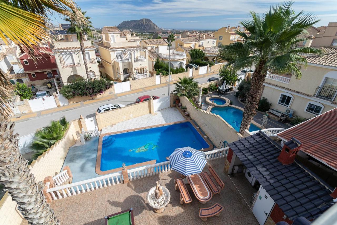 Rr Villa Monforte del Cid Luaran gambar