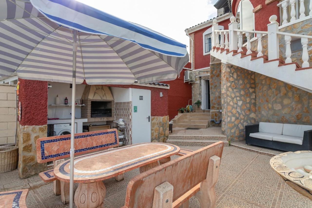 Rr Villa Monforte del Cid Luaran gambar
